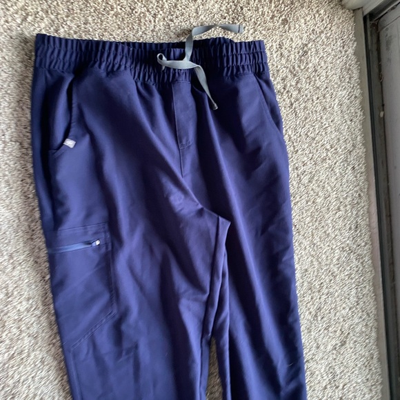 FIGS Navy Jogger Scrub Pants Women's - Picture 7 of 7